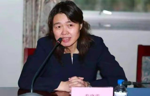 调教小sao货撅起打屁股视频